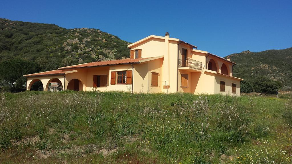 Villa Jolies Viddalba Habitación foto